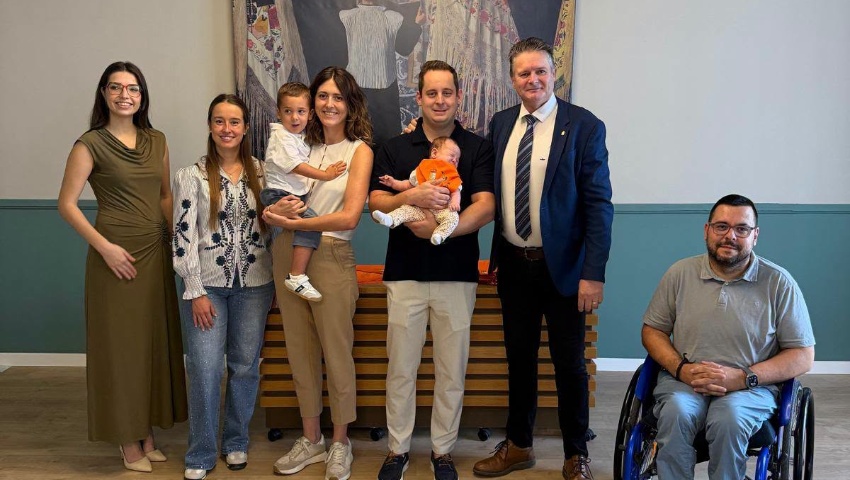Cerca de 70 fragatinos reciben la pañoleta para vivir su primer Pilar